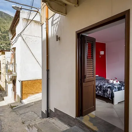 Il Cortile Apartment *